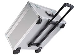 Кейсы с выдвижными ручками